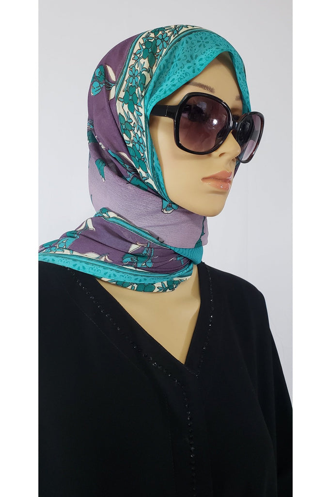 Women loose head hijab